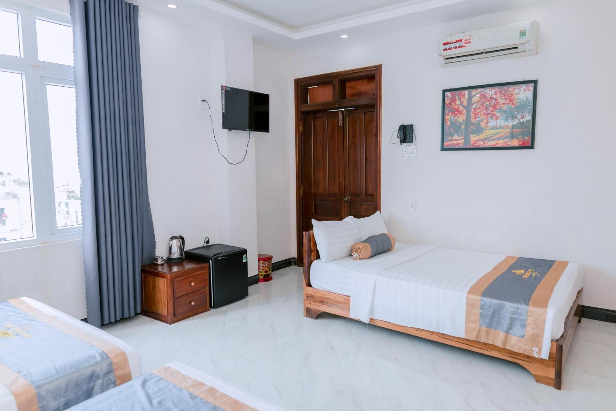Khách sạn Hoàng My Tuy Hoa Exterior foto